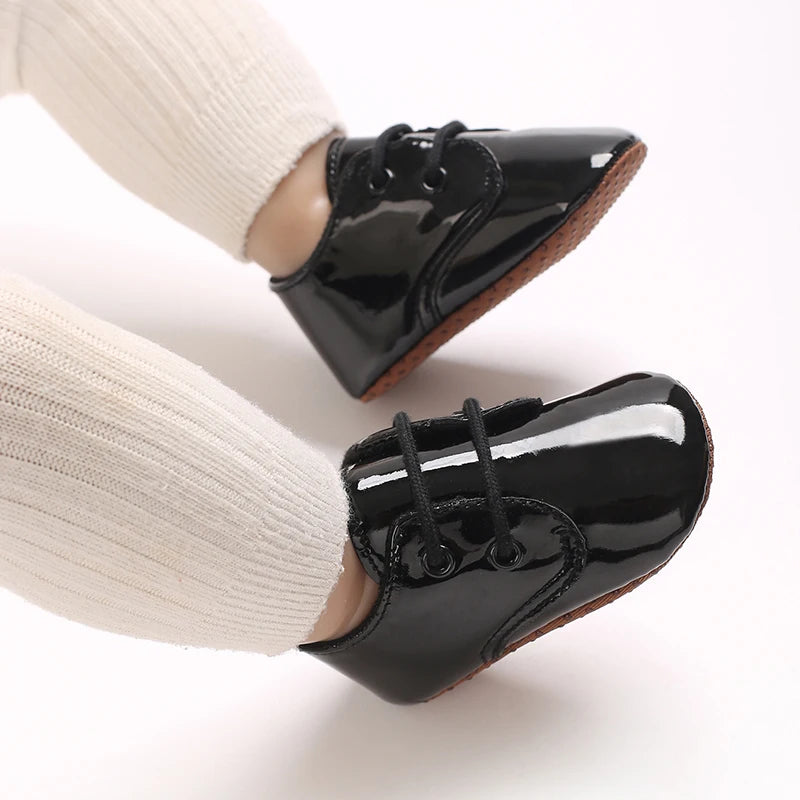 Baby Tie one's Shoes Sneakers Classical Sport Soft Sole PU Leather Shoes Solid color First Walker Newbor Baby Boy Girl Shoes