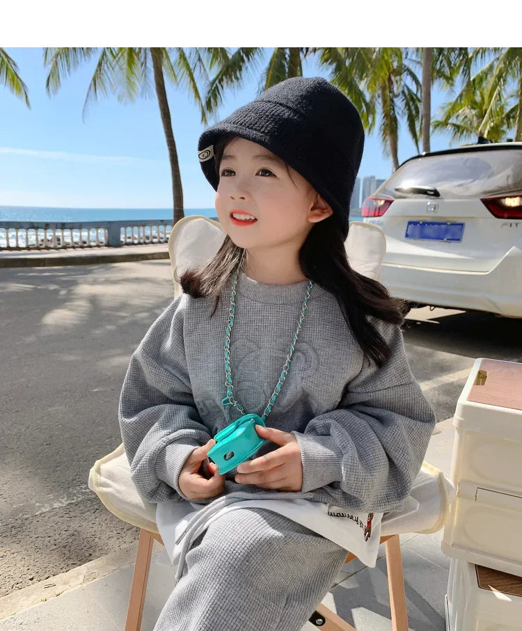 Children's Clothing Sets Letter Print Sweatshirt + Tank Top + Pants 3pcs Baby Girl Clothes for 2 To 7 Years Baby Girl Outfit Set