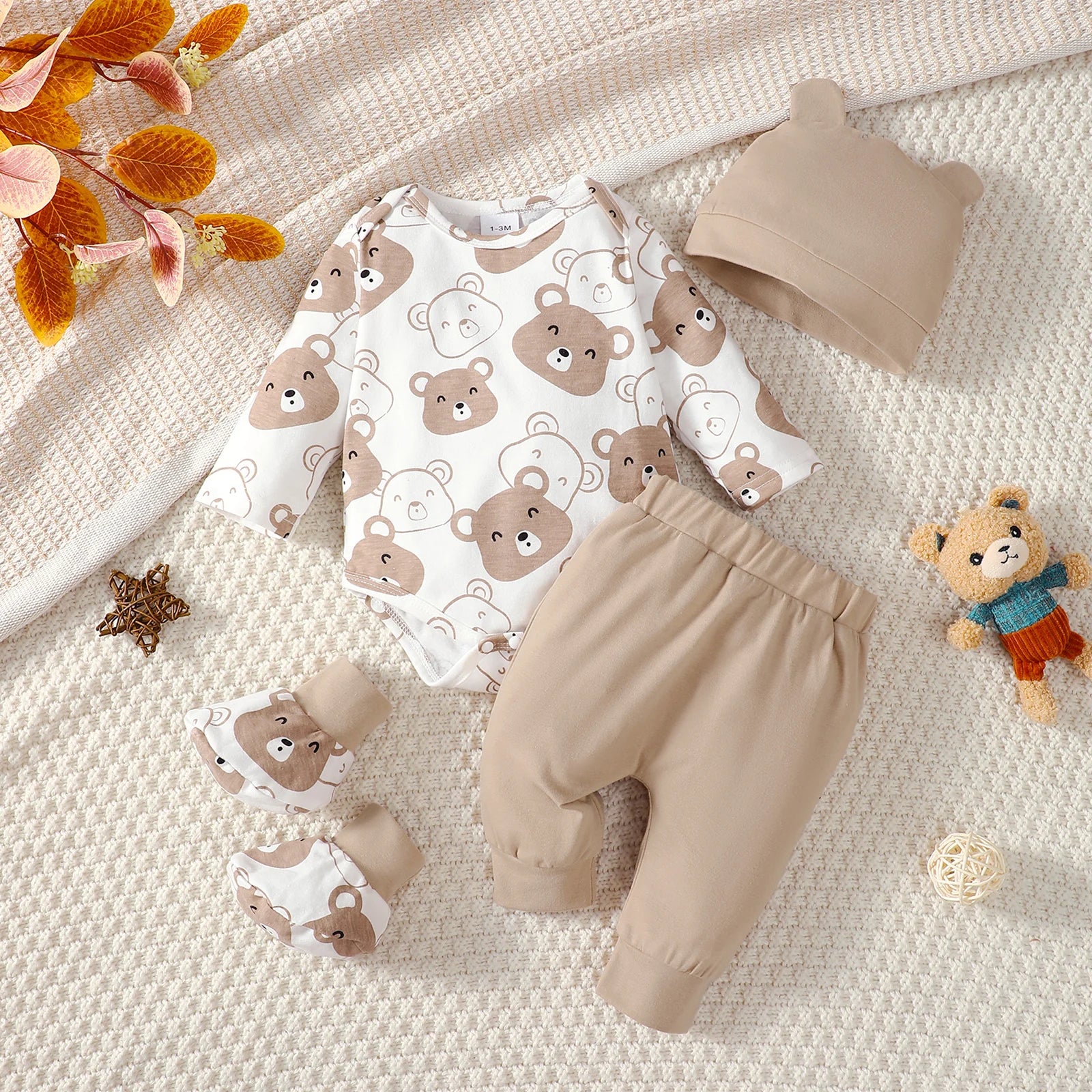 Newborn 4pcs Baby boy Bear printed Bodysuit+Pants+Hat+Socks Set Suitable for Babies 0-9 Months Spring Autumn Fashionable Set