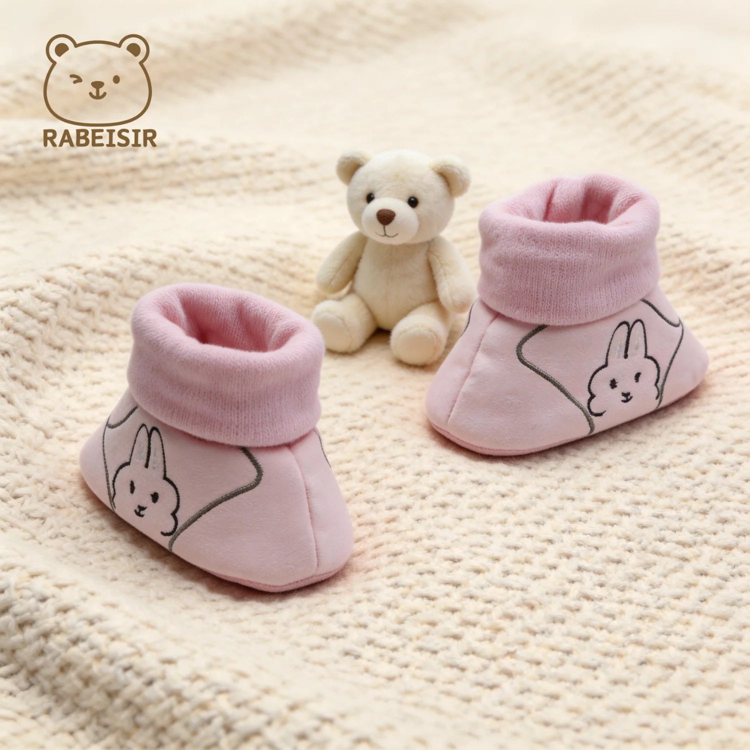 Baby Shoes and Foot Covers for Newborns to Protect Their Feet While Sleeping, Suitable for 0-18 Months, Spring and Autumn Models, Warm