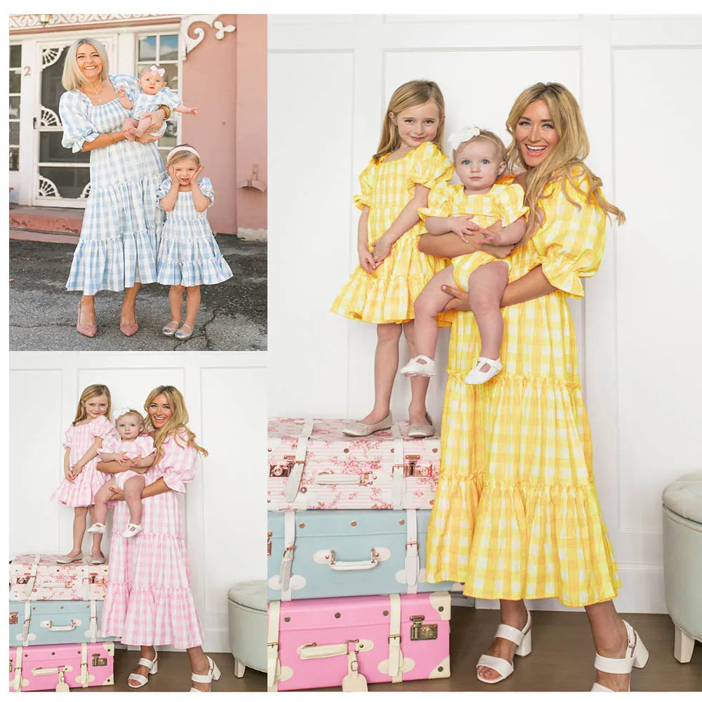 Mother and Daughter Matching Outfits Vestidos Family Matching Dresses Floral Printed Beach Family Look Dress