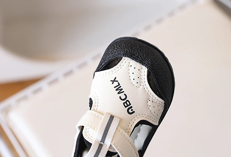 Baby Boys Girls Sandals 0-24 Months 2025 New Summer Non-slip Soft Sole Toddler Beach Shoes Toes Capped First Walkers Barefoot