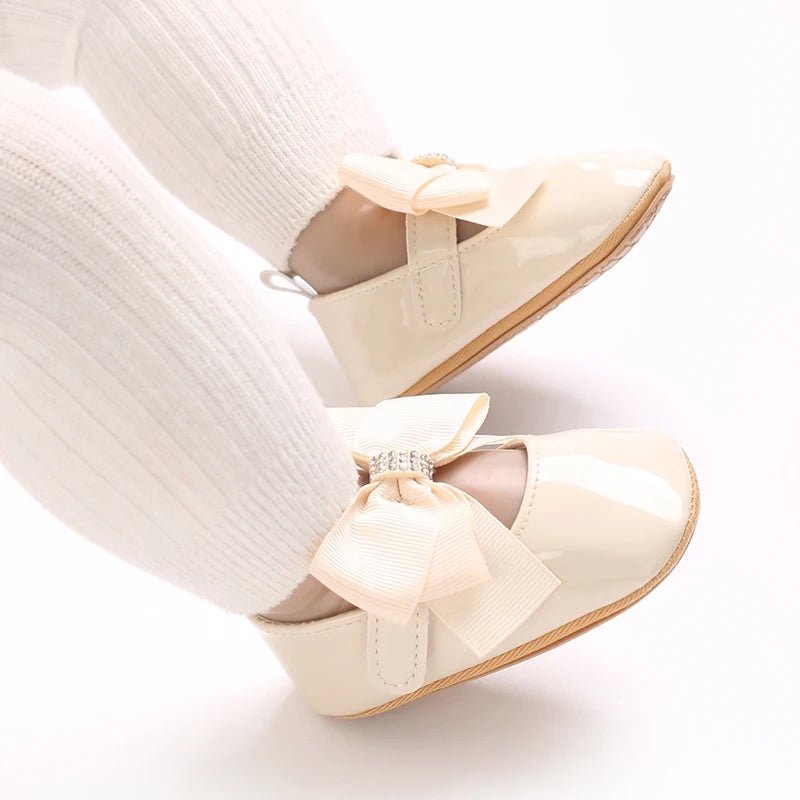 Lindos Zapatos de Princesa para Bebé Edición Primavera y Otoño Decoración de Lazo de Mariposa Suela Blanda de PU Adecuado para Bebés de 0 a 1 Año