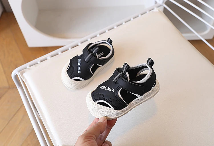 Baby Boys Girls Sandals 0-24 Months 2025 New Summer Non-slip Soft Sole Toddler Beach Shoes Toes Capped First Walkers Barefoot