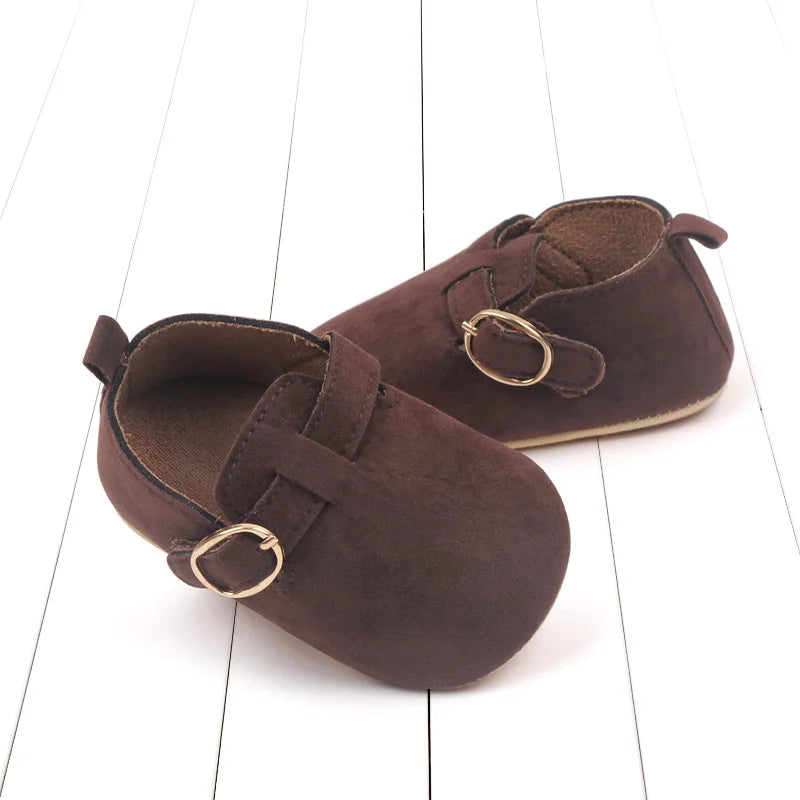 Zapatillas de bebé lindas y cómodas con suela flexible y antideslizante para primeros pasos de niñas y niños