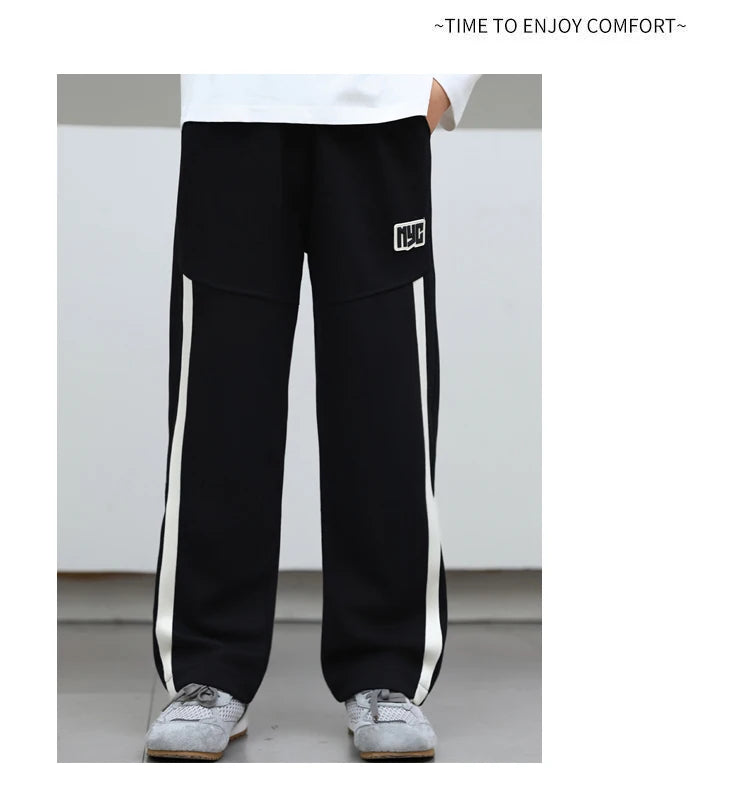 Jungen Sporthose, locker sitzende Freizeithose für Kinder, Herbsthose