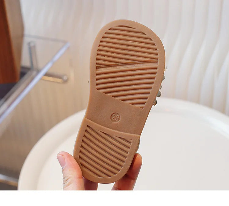 Baby Sandals Non slip Soft Bottom Children's Sandals New Girl's Flower Sandals Korean Edition Fashion Princess Style