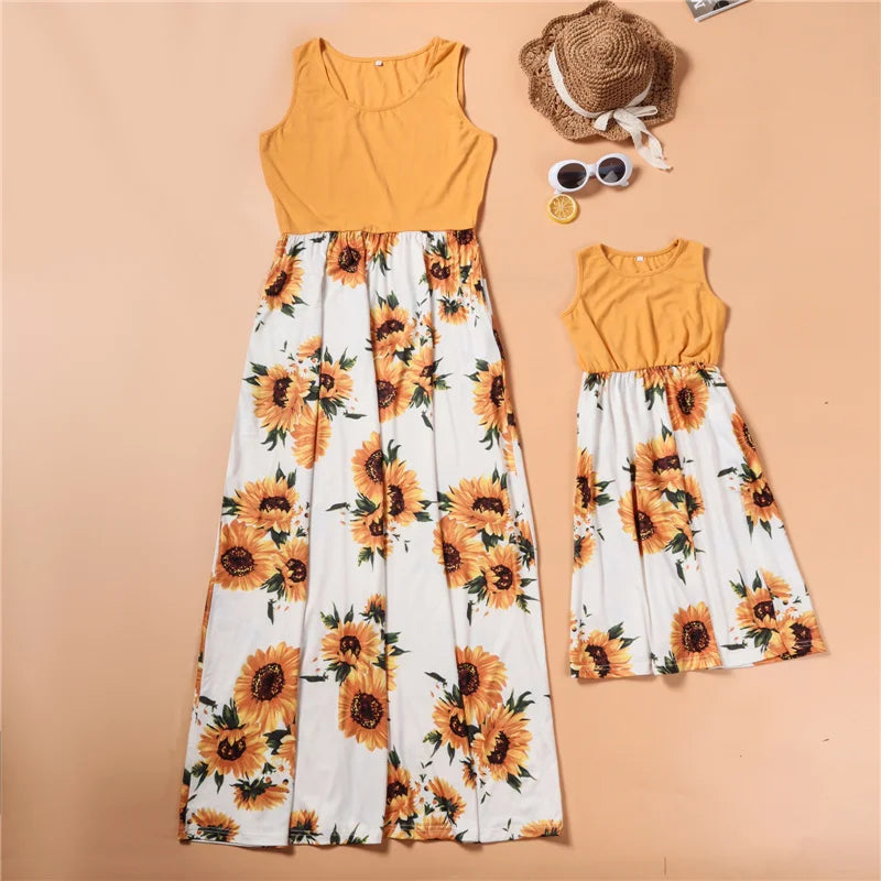2026 New Fashion Mother Daughter Matching Dresses Family Sets Floral Woman Girls Long Dress Outfits Sleeveless Family Look Dress
