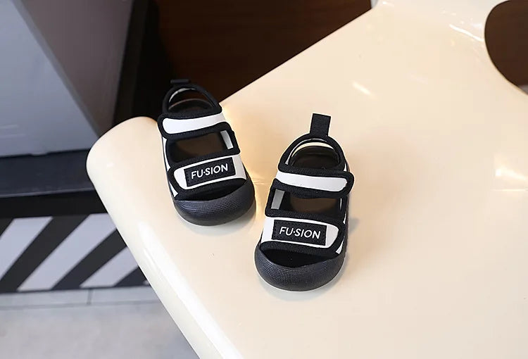 Baby Sandals Cute Bear Soft Breathable Beach Shoes Summer Infant Sandals For Boy First Walkers Toddler Girl Sandals Khaki, White