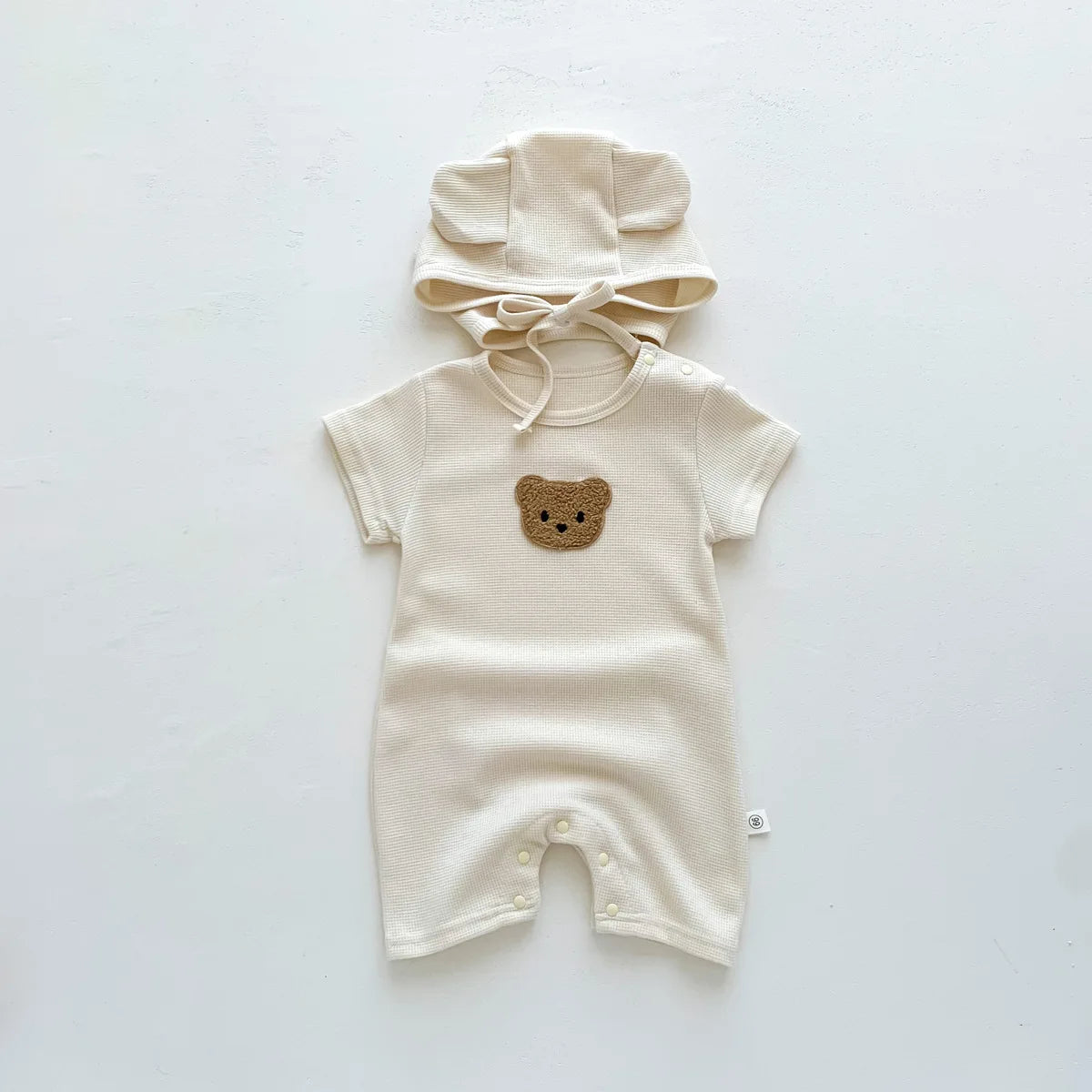 Novedad de verano para niños bebés, niñas y niños, manga corta, gofre, parche de oso, mameluco de algodón para recién nacidos, regalo, gorro con orejas