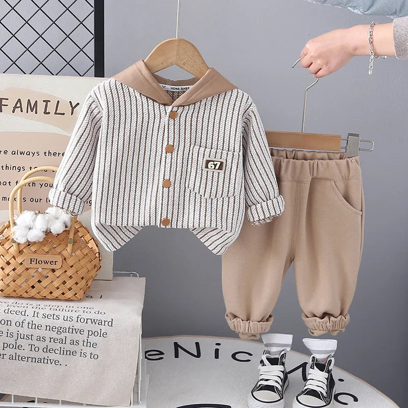 Conjuntos de ropa para bebés y niños pequeños de primavera y otoño, trajes casuales de abrigo con capucha a rayas y pantalones para bebés y niños pequeños