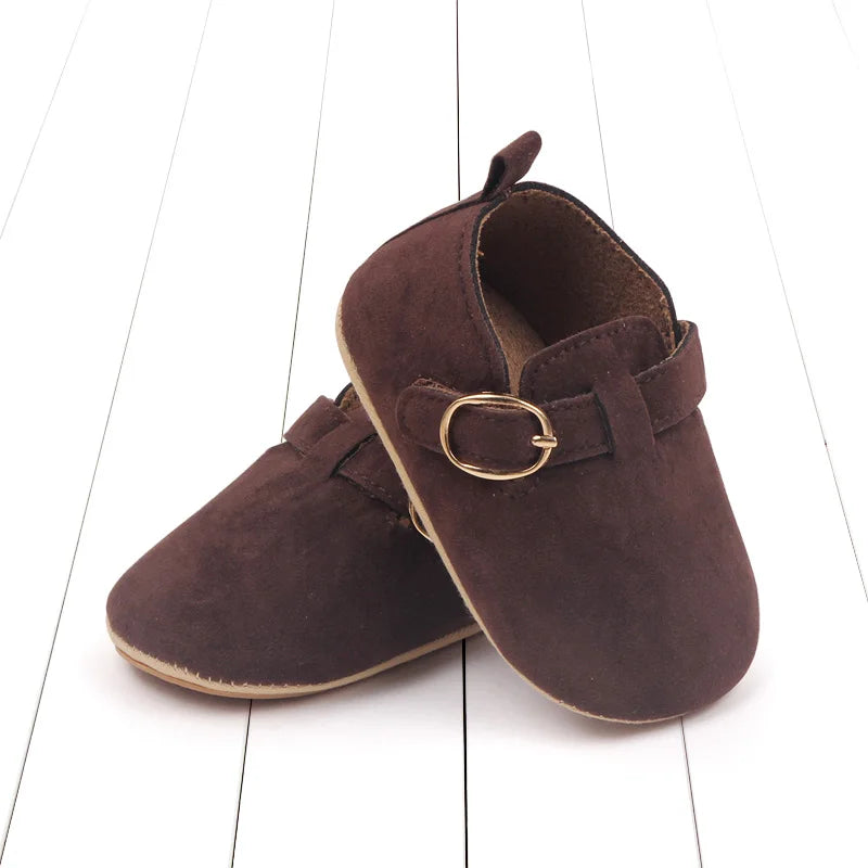 Zapatillas de bebé lindas y cómodas con suela flexible y antideslizante para primeros pasos de niñas y niños
