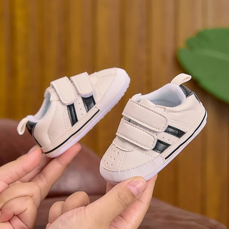 Suitable for Spring and Autumn, Indoor and Outdoor Use, Baby Boy and Girl Walking Shoes, Two-Color Stripe Decoration, Pu with Two Velcro Straps, Rubber Sole, Casual Fashion Sneakers for 0-1 Year Old Babies