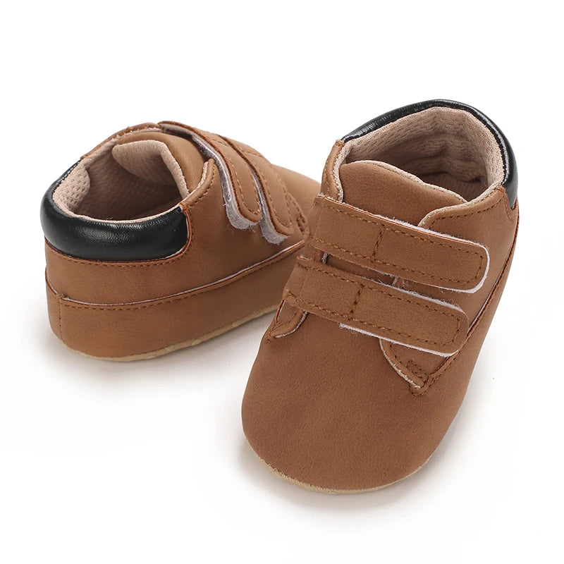 Newborn Baby Shoes Classic Leather Soft Soles Non Slip Toddler Walking Shoes for Boys and Girls 0-18M First Step Walking Shoes