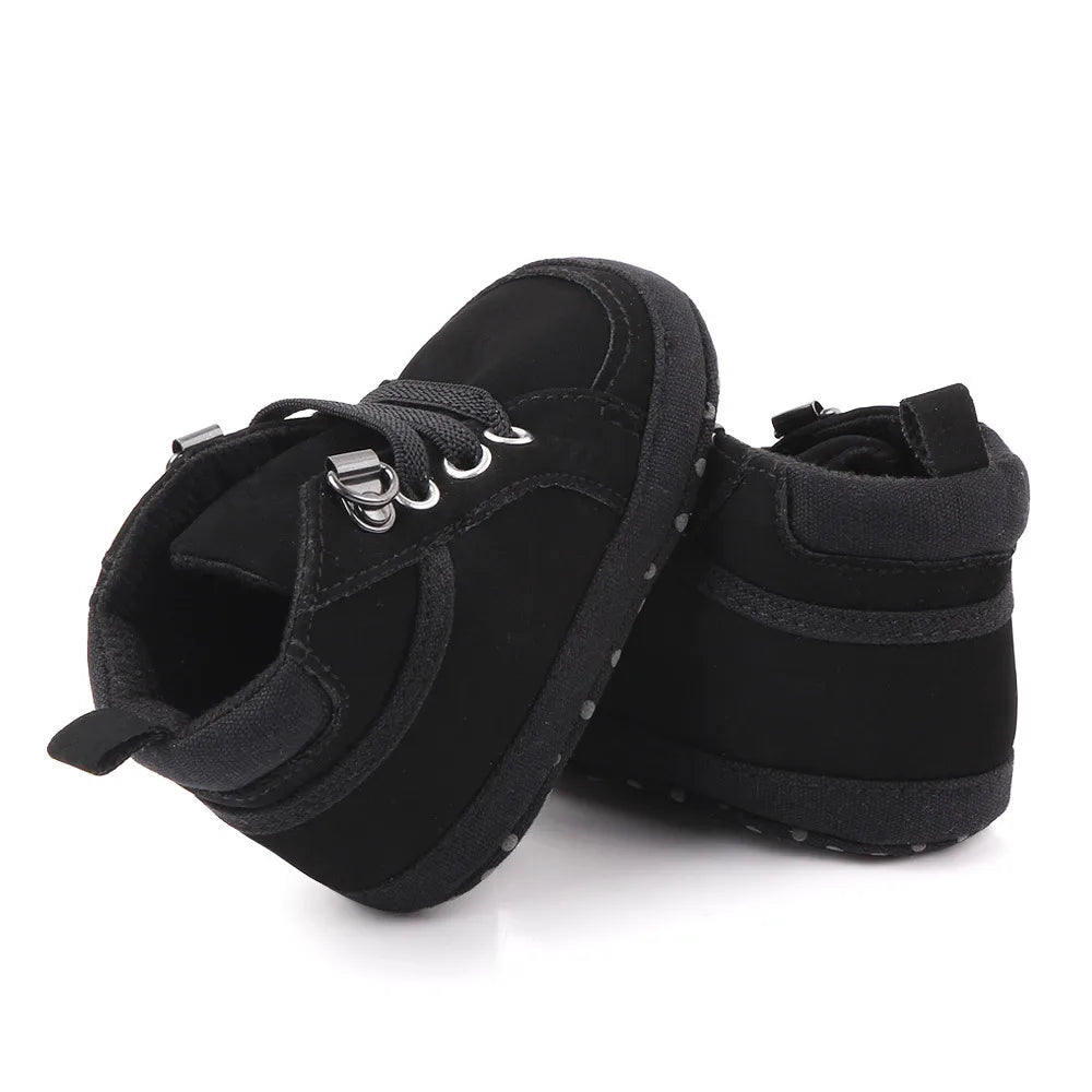 Brand Neugeborenes Baby Junge Schuhe Weiche Sohle Krabbelschuhe Warme Stiefel Anti-Rutsch Sneaker Einfarbig PU Lauflernschuhe für 1 Jahr alt 0-18 Monate