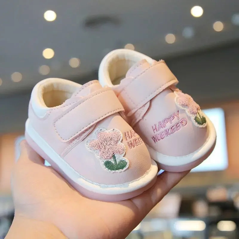 Baby Leather Shoes with Sweet Flowers Toddler Flat Shoes Round Toes Soft 2025 New Fashion Kids Casual Shoes Versatile Non-slip