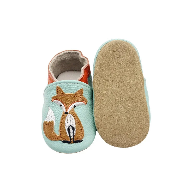 Zapatos de bebé de otoño para niños y niñas, antideslizantes, de piel de oveja suave, zapatillas de deporte con diseño de animales, mocasines para primeros pasos 0-24M