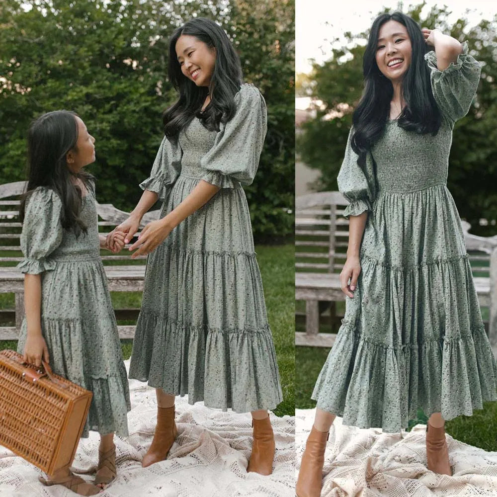 Mother and Daughter Matching Outfits Vestidos Family Matching Dresses Floral Printed Beach Family Look Dress