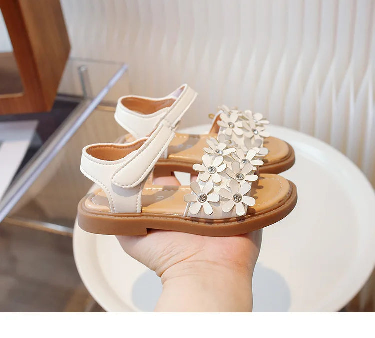 Baby Sandals Non slip Soft Bottom Children's Sandals New Girl's Flower Sandals Korean Edition Fashion Princess Style