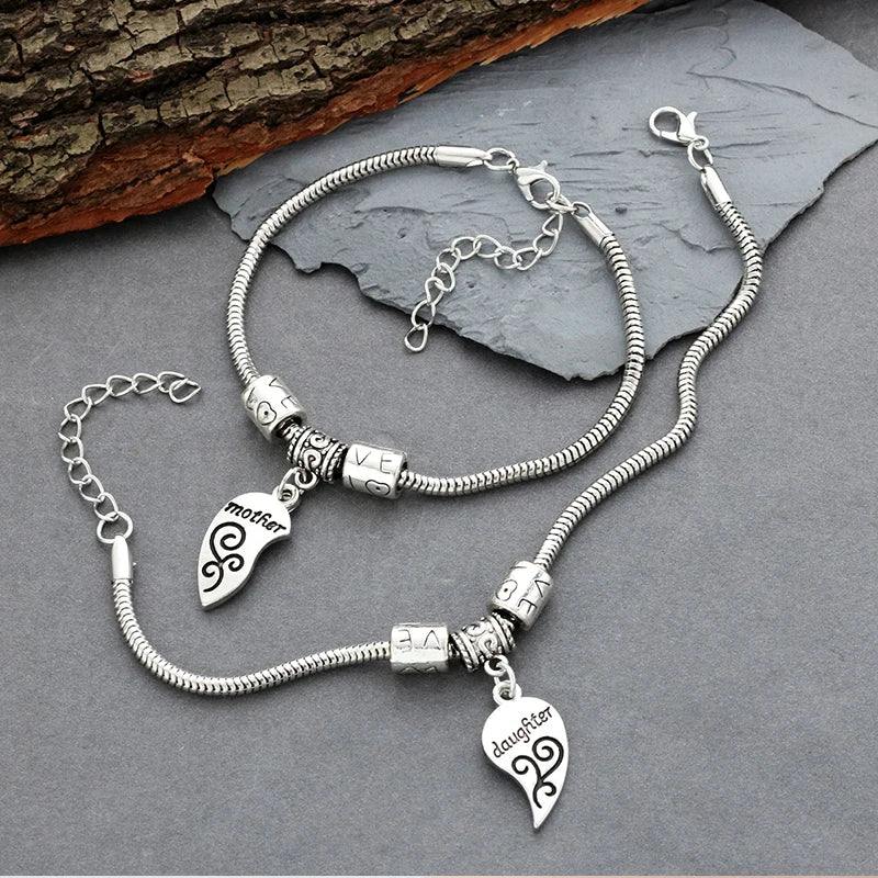 Mother and Daughter Charms Bracelet Femme Puzzle Heart Chain Bracelets for Women Girls Family Jewelry For Mother's Day Gifts
