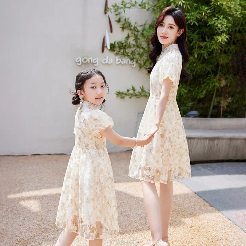 Mother Daughter Matching Dresses Vintage CheongsamGirl Daily Wear Retro Floral Dress Princess Gown Summer Outfit Mommy and