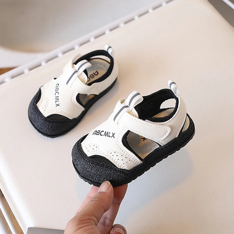 Baby Boys Girls Sandals 0-24 Months 2025 New Summer Non-slip Soft Sole Toddler Beach Shoes Toes Capped First Walkers Barefoot