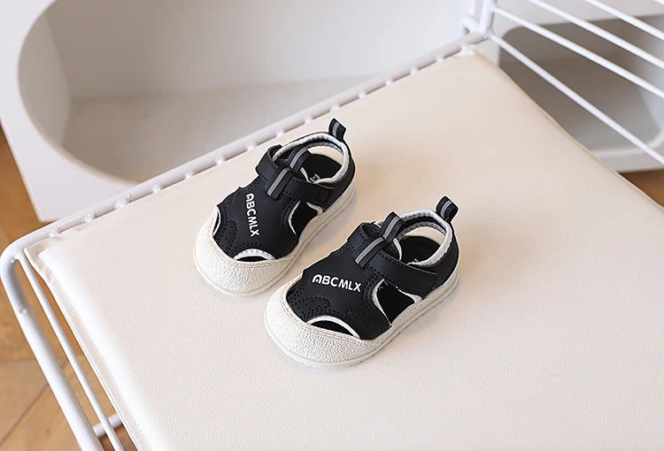 Baby Boys Girls Sandals 0-24 Months 2025 New Summer Non-slip Soft Sole Toddler Beach Shoes Toes Capped First Walkers Barefoot