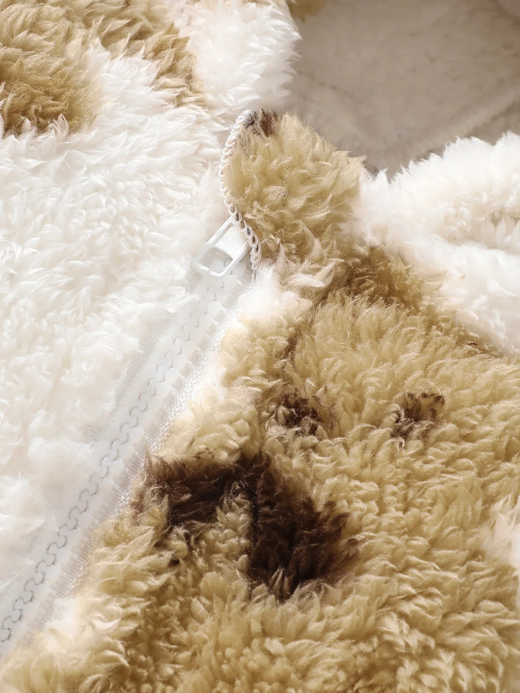 Mono de felpa de invierno para bebé niña, a la moda, casual, bonito estampado de oso de dibujos animados, con cremallera inclinada y capucha, de manga larga