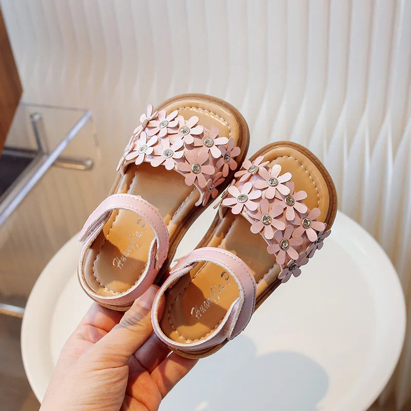 Baby Sandals Non slip Soft Bottom Children's Sandals New Girl's Flower Sandals Korean Edition Fashion Princess Style