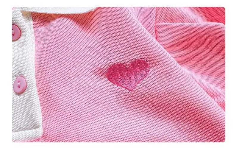 Vestido nuevo para niñas 2025, edición coreana de verano, a rayas con fresas y cuello de solapa, vestido casual para niñas de 1 a 10 años.