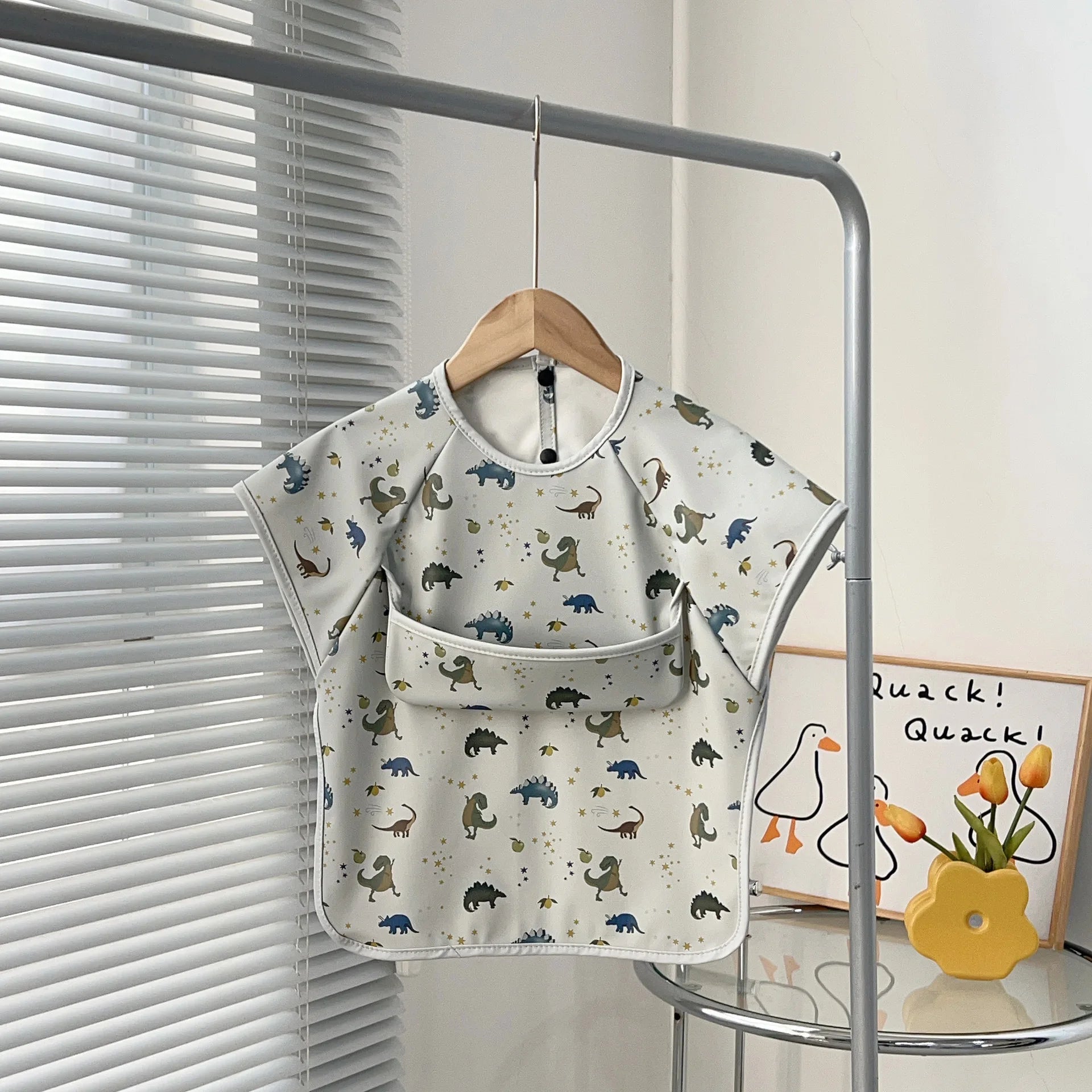 Newborn Baby Bibs Blouse Waterproof No-sleeved Reverse Dressing Infant Eating Clothes Apron Bib Protective Clothing