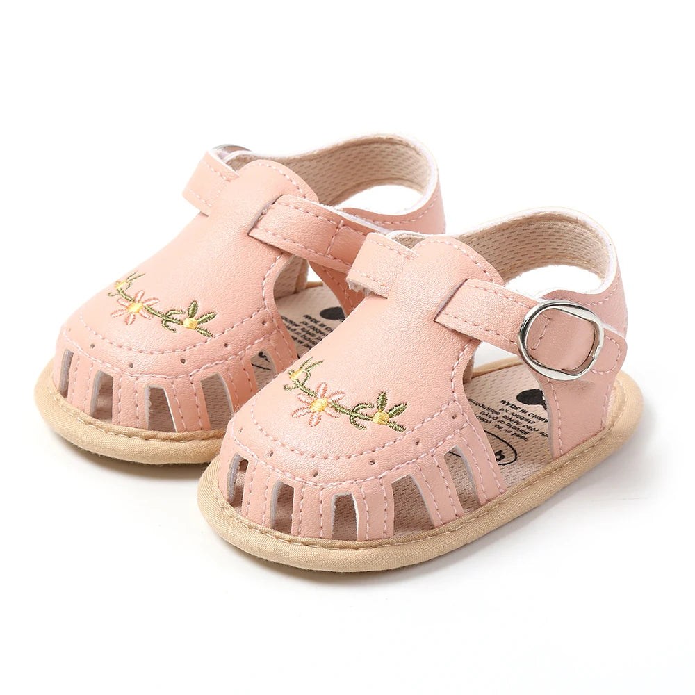 Baby summer sandals non-slip soles, soft flat shoes for infants, suitable for indoor and outdoor learning to walk shoes.