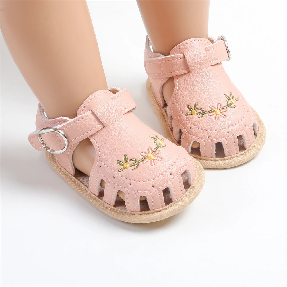 2024 Newborn Baby Girl Sandals Summer Embroidered Leisure Comfortable Lightweight Floral Soft Sole Wrap Toe Sandals For 0-18M