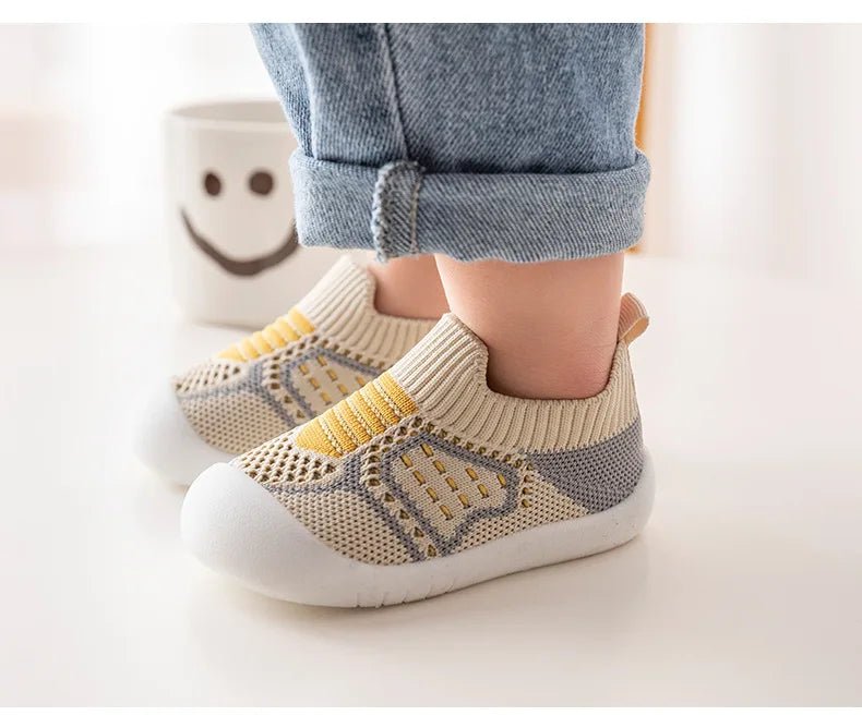 Baby Schuhe Anti-Rutsch Atmungsaktive Krabbelschuhe mit Gummisohle für Kinder Jungen Mesh-Schuhe Weiche Sohle Baby Mädchen