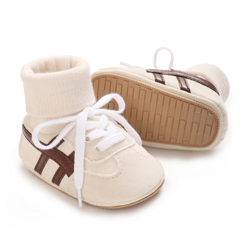 Zapatos de bebé de primavera y otoño para niños y niñas de 0 a 1 año, zapatos y calcetines que no se caen, suela suave antideslizante, zapatillas de 6 a 12 meses