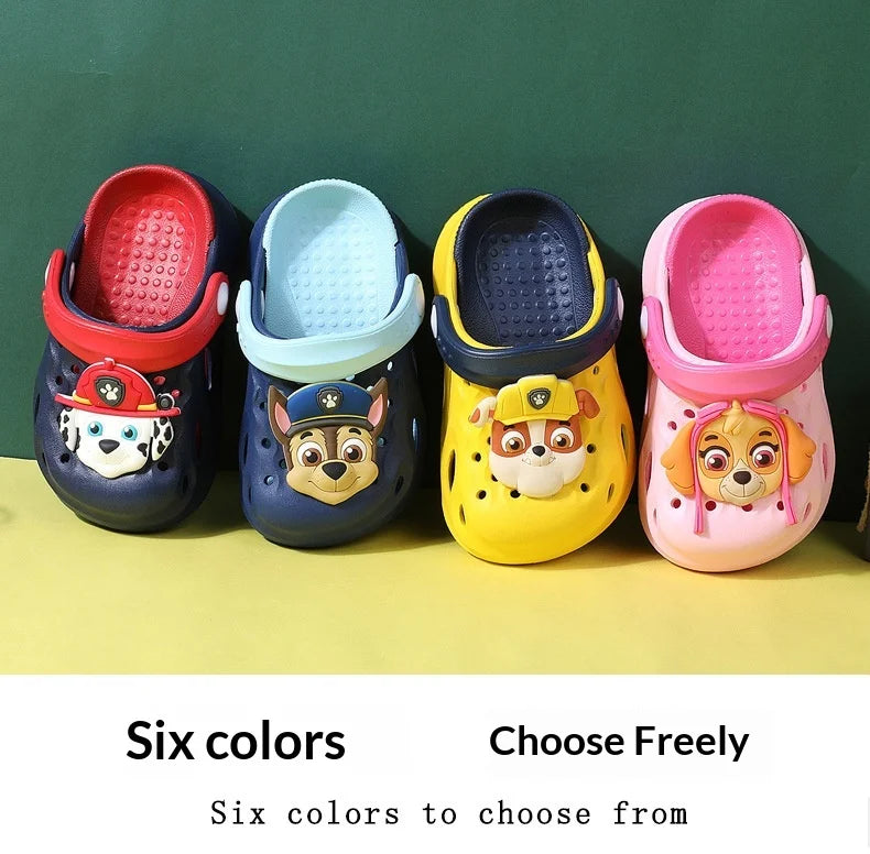 Zuecos de Chase de La Patrulla Canina | Adorable perro 3D + decoración de naturaleza | Correa ajustable | Pantuflas transpirables de EVA para niños pequeños