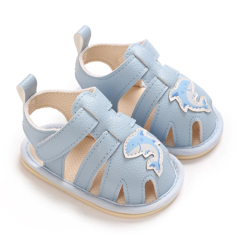 Summer sandals for baby boys and girls, breathable baby summer sandals, first walking shoes for newborns at 18 months old