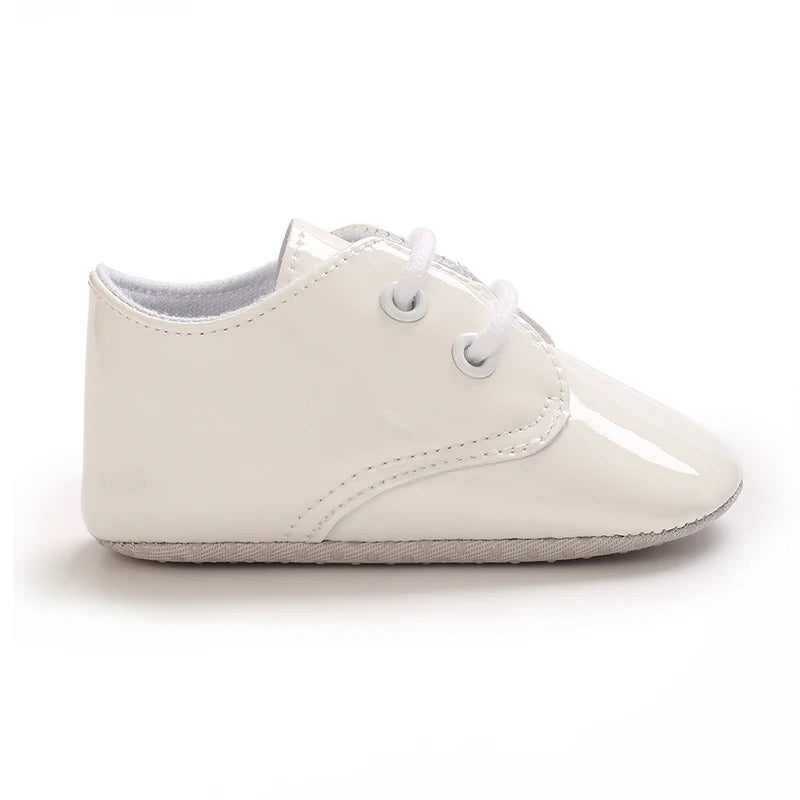 Baby Tie one's Shoes Sneakers Classical Sport Soft Sole PU Leather Shoes Solid color First Walker Newbor Baby Boy Girl Shoes