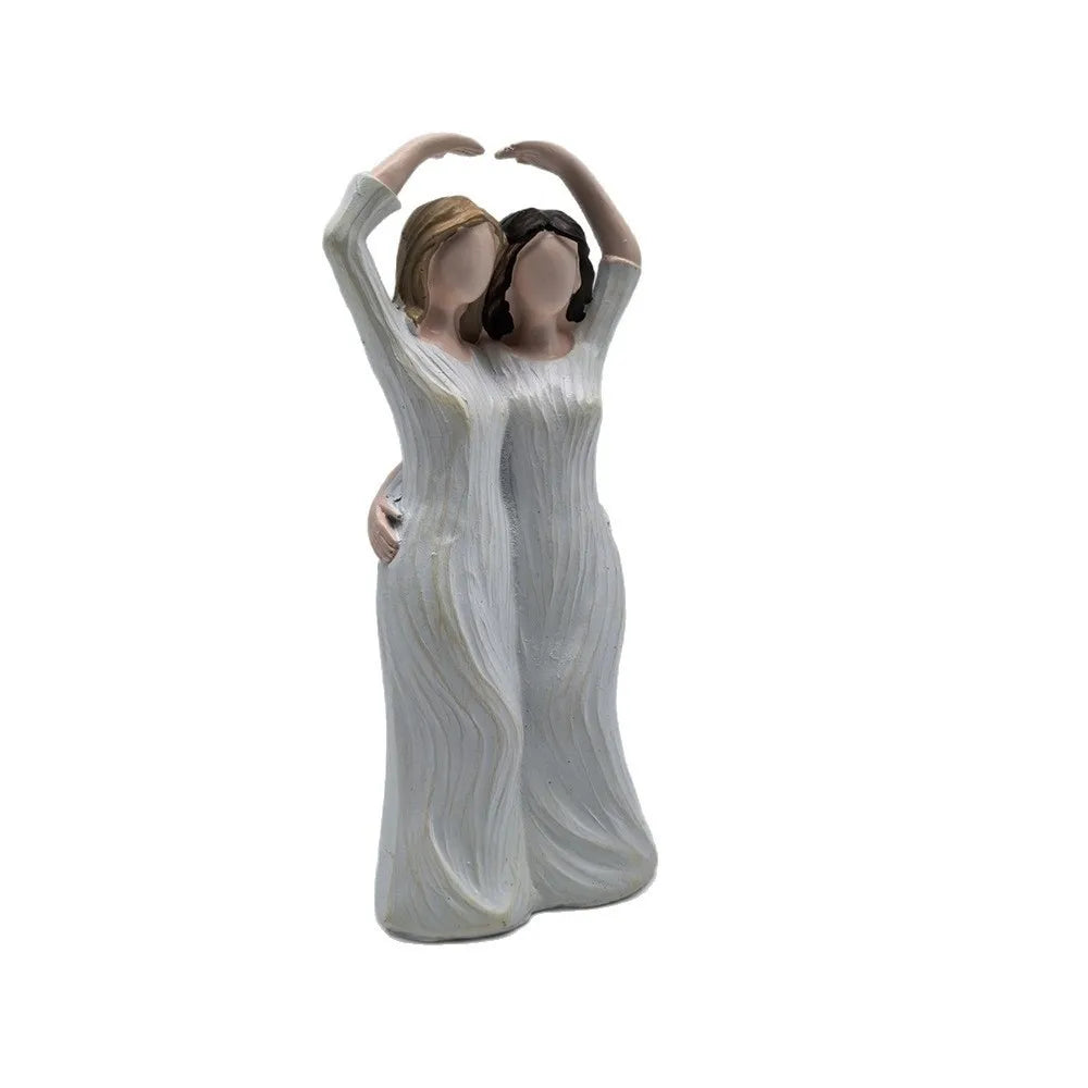 Sister Mother and Daughter Statue Resin Craft Hand-Painte Mom Daughter Finger Heart Sculptures Modern Elegant Family Sculpture