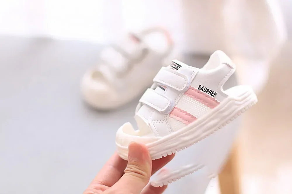 Fashion Baby Sandals Trendy Closed-Toe Sandals Children Toddler Walking Shoes Kids Outdoor Anti-Slip Soft and Comfortable Shoes