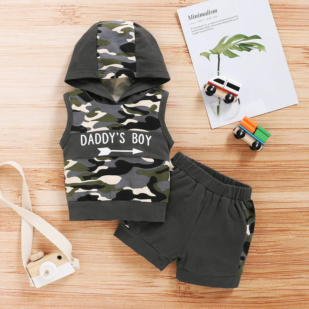 Neugeborene Baby Jungen 2-teiliges Kleiderset Camouflage Kapuzenweste + Shorts Coole Kleinkind Jungen Sommer Outfits für Säuglinge 0-18 Monate
