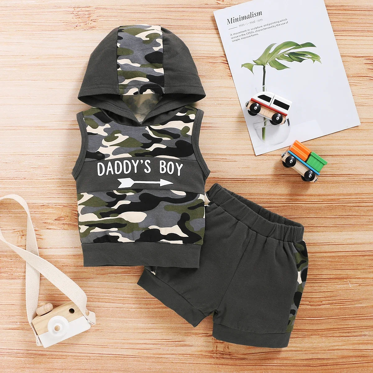 Neugeborene Baby Jungen 2-teiliges Kleiderset Camouflage Kapuzenweste + Shorts Coole Kleinkind Jungen Sommer Outfits für Säuglinge 0-18 Monate