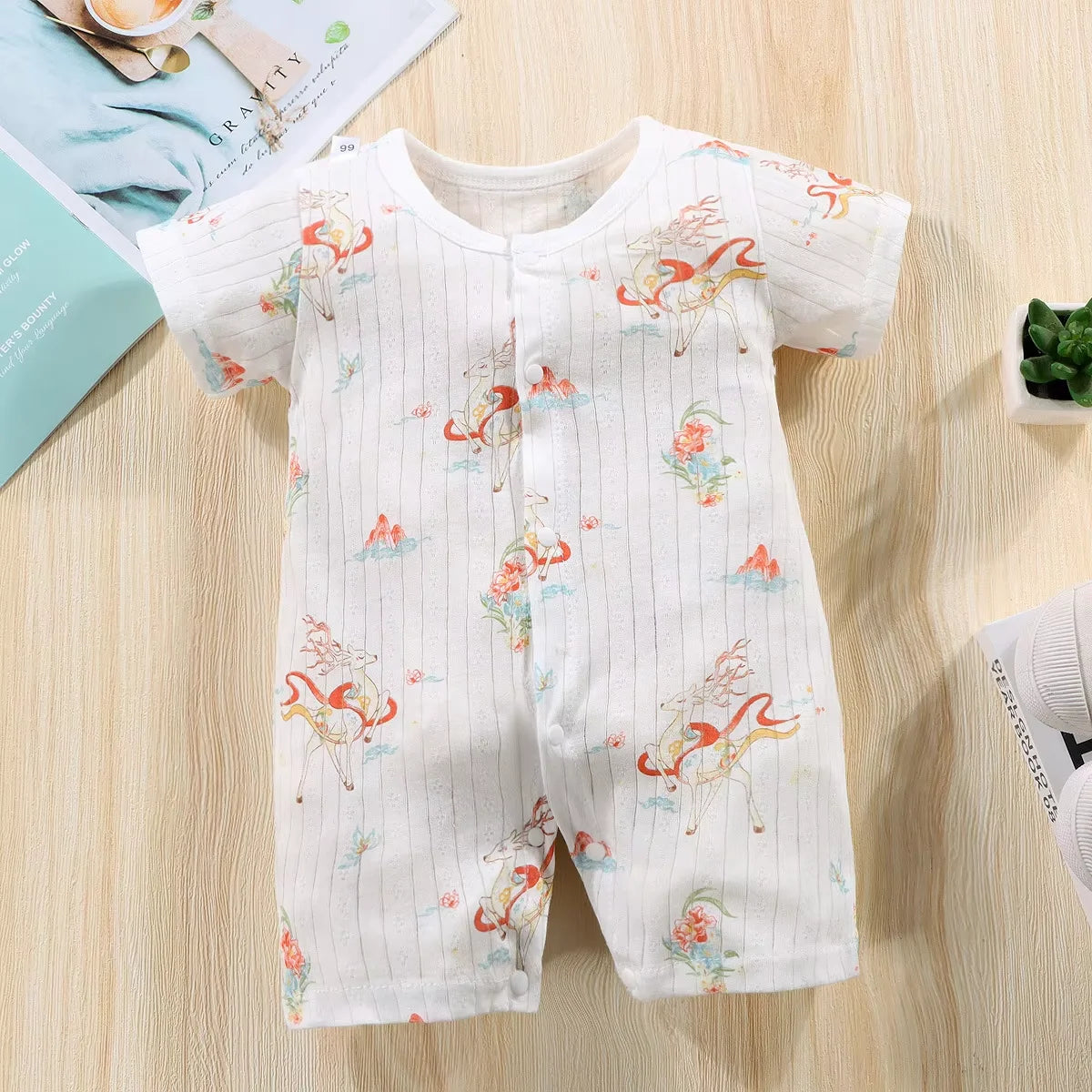 Baby Bodysuit 0-1 Years Cotton Jacquard Snap Closure Crawling Outfit Simple and Trendy Lightweight Romper