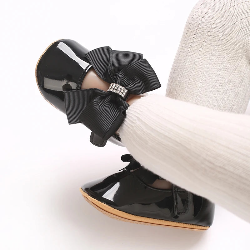 Lindos Zapatos de Princesa para Bebé Edición Primavera y Otoño Decoración de Lazo de Mariposa Suela Blanda de PU Adecuado para Bebés de 0 a 1 Año