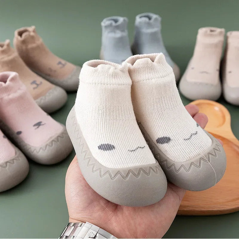 Zapatos de bebé, suela de goma suave, primeros caminantes, calcetines antideslizantes para niños, calcetines de piso, zapatos de calcetín para niños pequeños de 0 a 4 años, botines para niños y niñas
