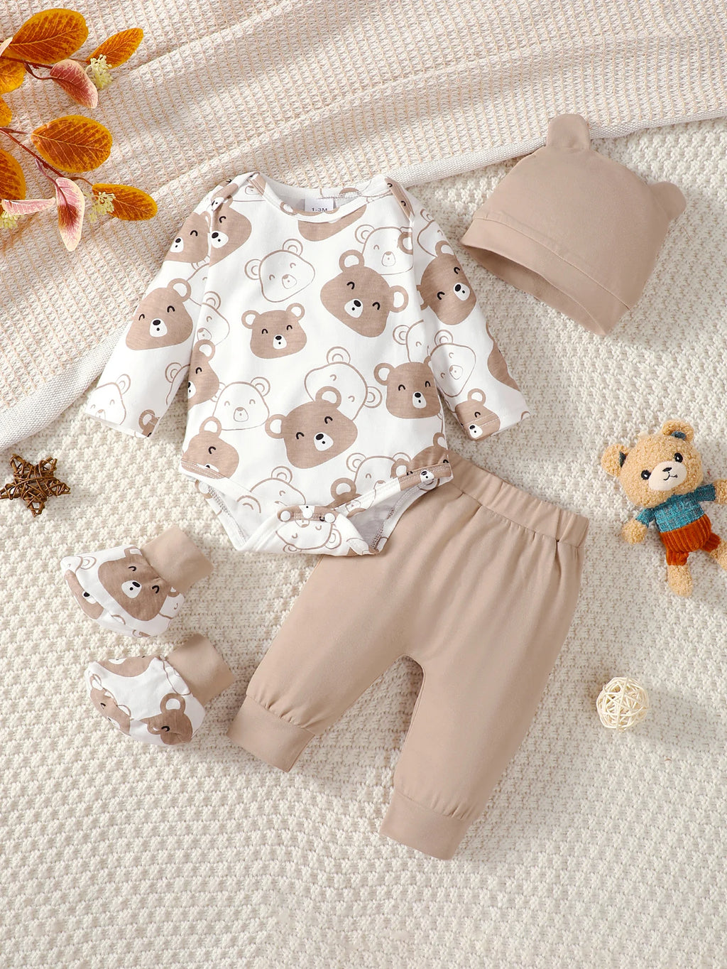 Newborn 4pcs Baby boy Bear printed Bodysuit+Pants+Hat+Socks Set Suitable for Babies 0-9 Months Spring Autumn Fashionable Set