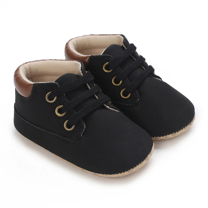Newborn Baby Shoes Classic Leather Soft Soles Non Slip Toddler Walking Shoes for Boys and Girls 0-18M First Step Walking Shoes