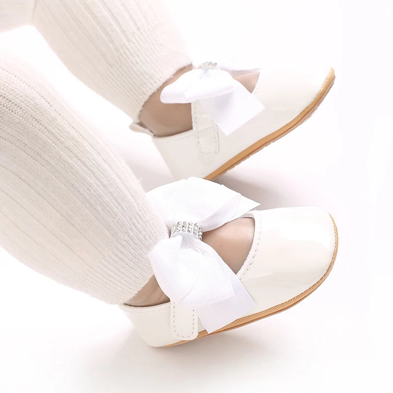 Lindos Zapatos de Princesa para Bebé Edición Primavera y Otoño Decoración de Lazo de Mariposa Suela Blanda de PU Adecuado para Bebés de 0 a 1 Año