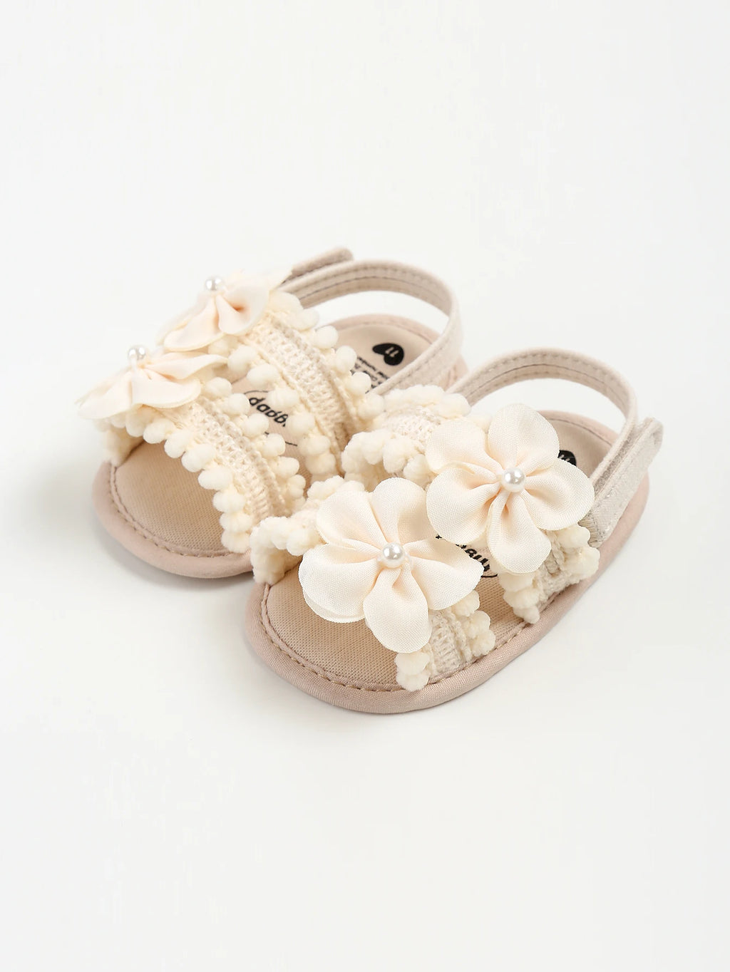 Cute princess baby shoes with spring and autumn small flower soft sole suitable for 0-1 year old babies to wear