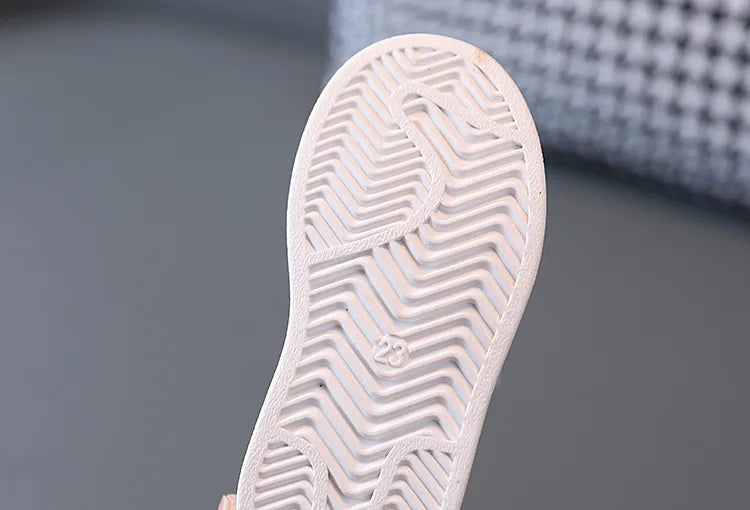 Zapatillas de deporte para niños, diseño de moda, blancas antideslizantes, zapatos casuales para niños y niñas, zapatillas transpirables con velcro, zapatos de exterior para niños pequeños.